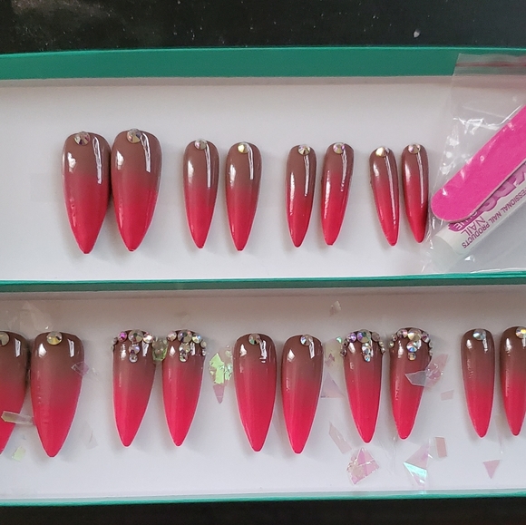 15 pc. Custom press on set - Picture 2 of 2